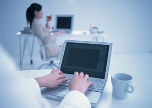 浮気の疑いはGPS機能ではっきりします